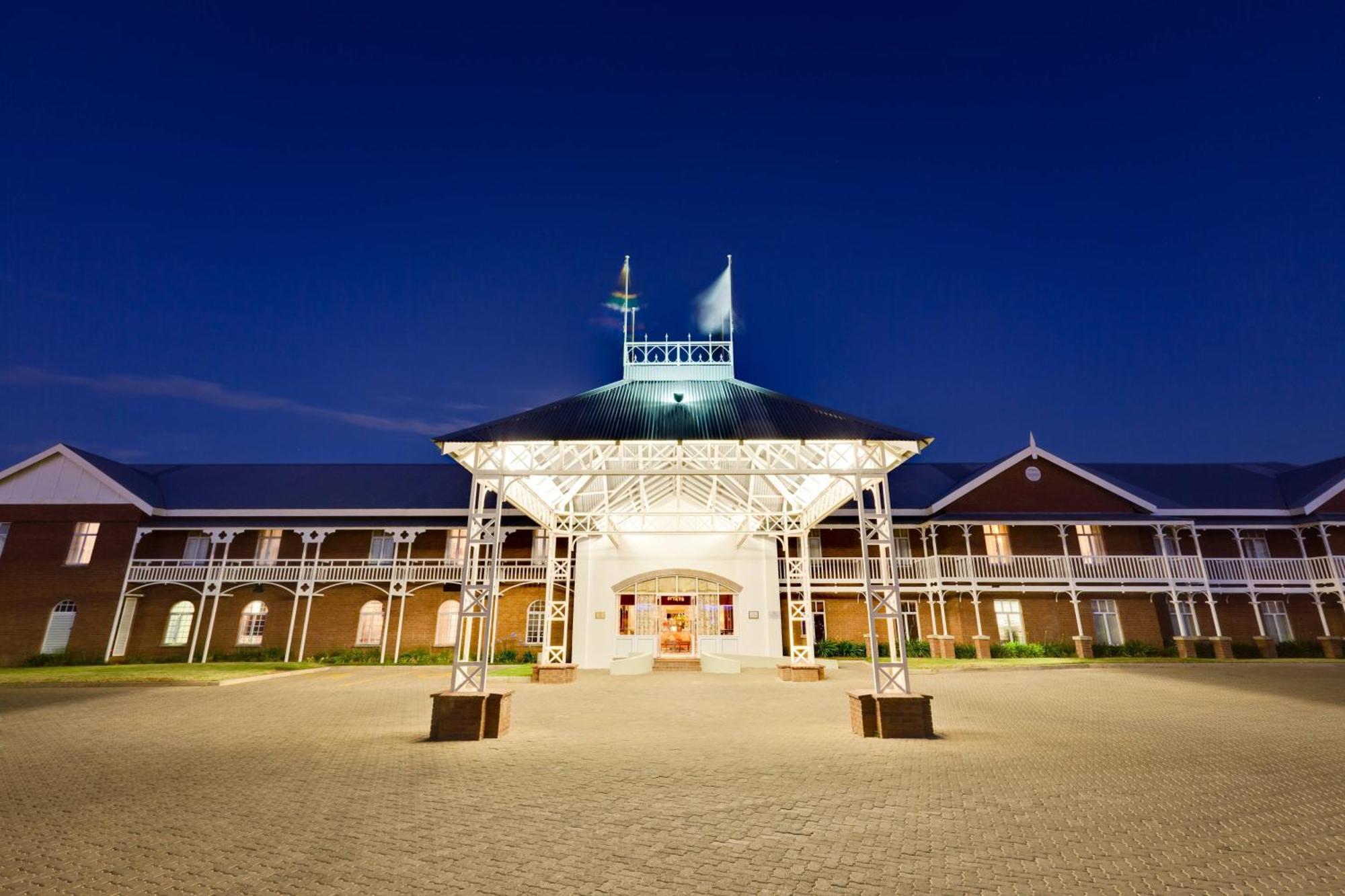Protea Hotel By Marriott Kimberley Exteriör bild
